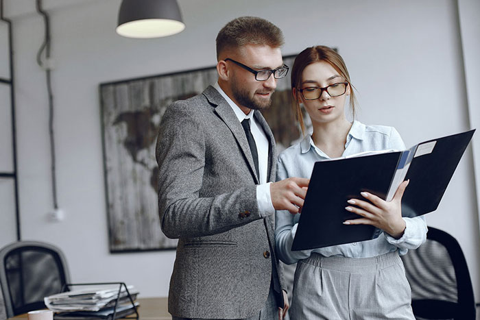 Consumer Behavior in a Digital Age